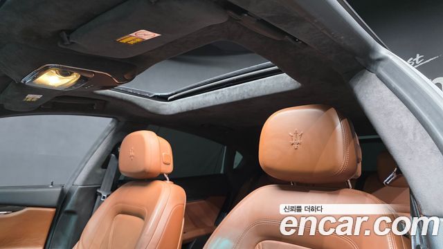 Maserati Quattroporte 2014 — photo 18