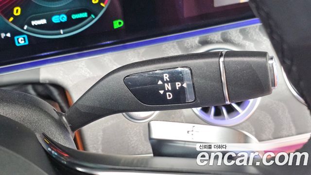 Mercedes-Benz CLS-Class 2023 — photo 12