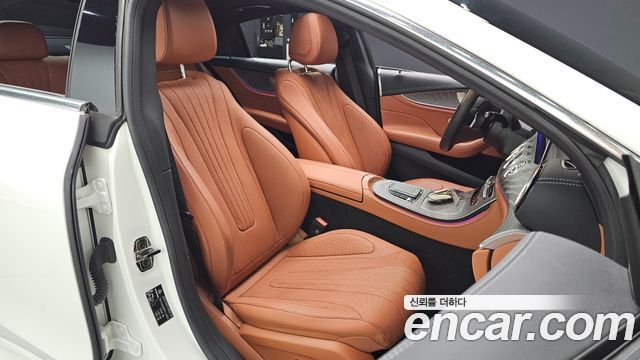 Mercedes-Benz CLS-Class 2023 — photo 13