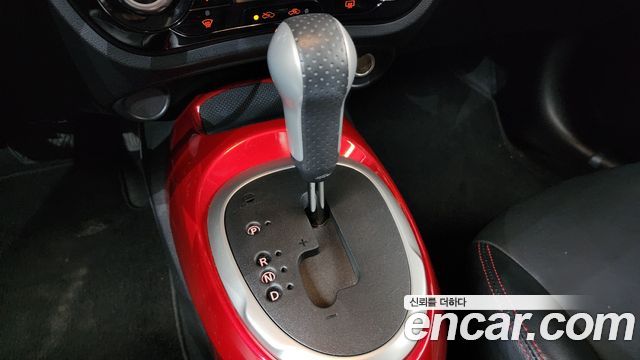 Nissan Juke 2017 — photo 12