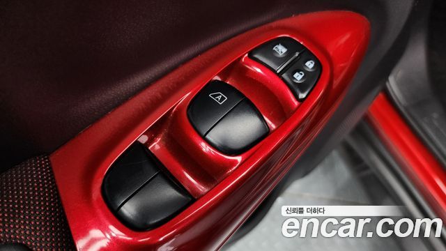 Nissan Juke 2017 — photo 34