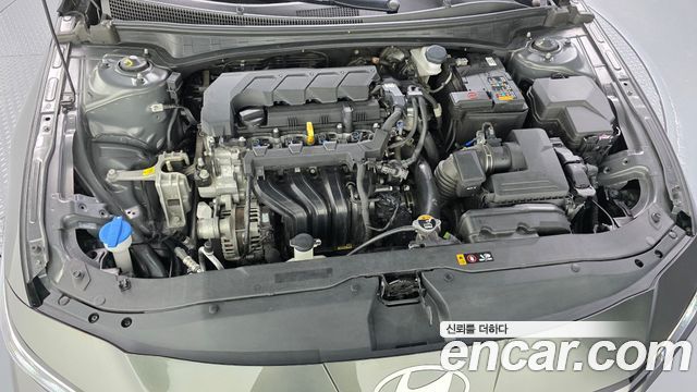 Hyundai AVANTE 2025 — photo 6