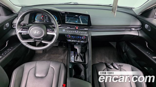 Hyundai AVANTE 2025 — photo 10