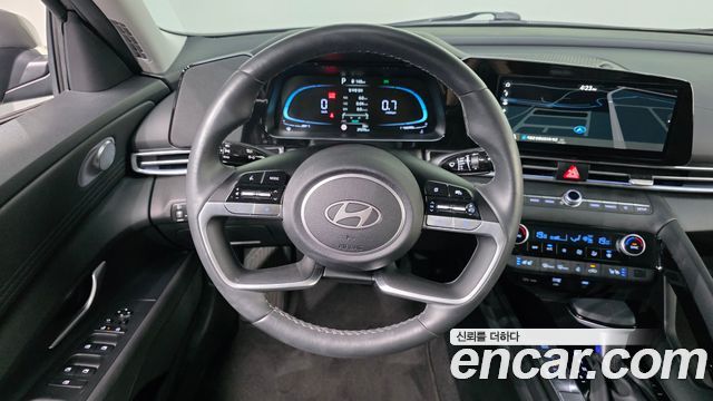 Hyundai AVANTE 2025 — photo 19