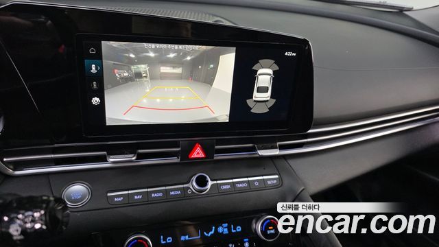 Hyundai AVANTE 2025 — photo 24