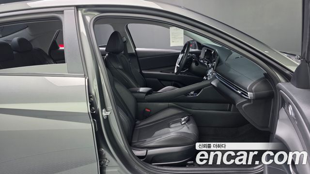 Hyundai AVANTE 2025 — photo 16