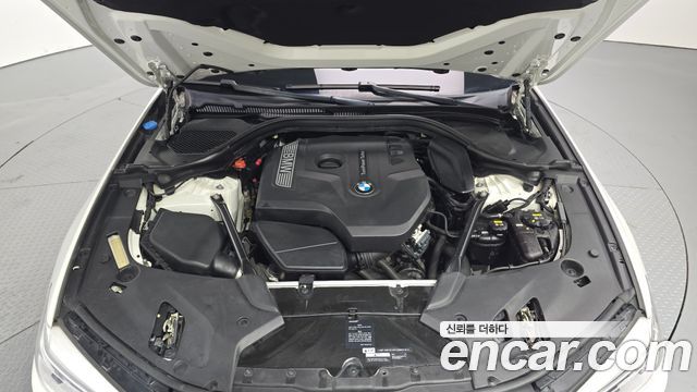 BMW 5-Series 2018 — photo 6