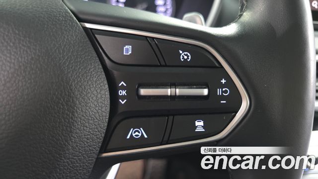 Hyundai Santafe 2022 — photo 25