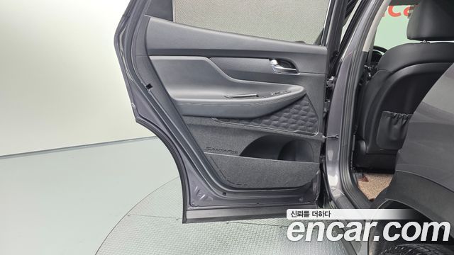 Hyundai Santafe 2022 — photo 15