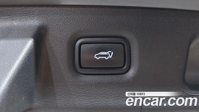 Hyundai Santafe 2022 — photo 27