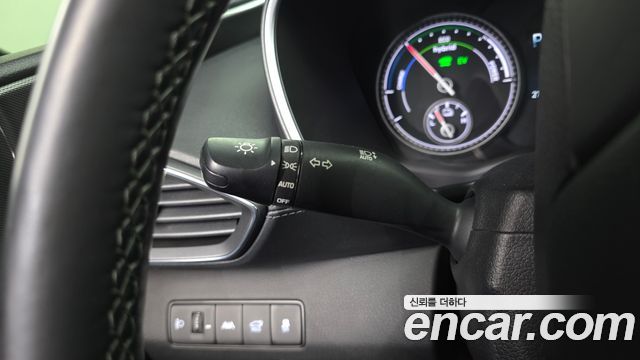 Hyundai Santafe 2022 — photo 35