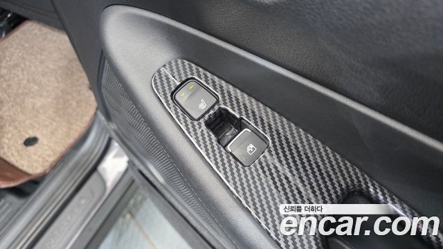 Hyundai Santafe 2022 — photo 38