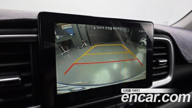 Hyundai Venue 2020 — photo 21