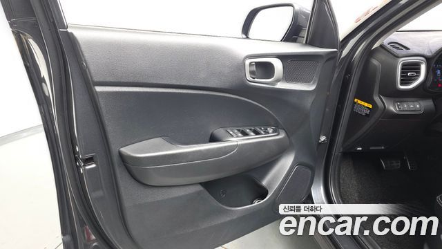 Hyundai Venue 2020 — photo 14