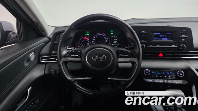 Hyundai AVANTE 2022 — photo 19