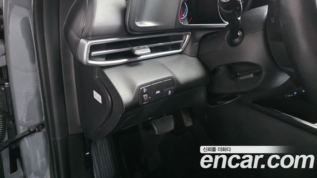 Hyundai AVANTE 2022 — photo 24