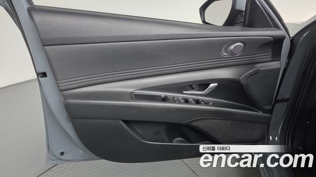Hyundai AVANTE 2022 — photo 14