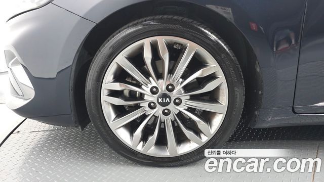 Kia K7 2020 — photo 5