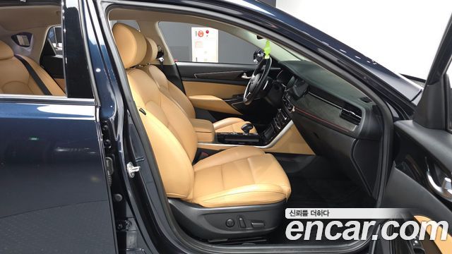 Kia K7 2020 — photo 11