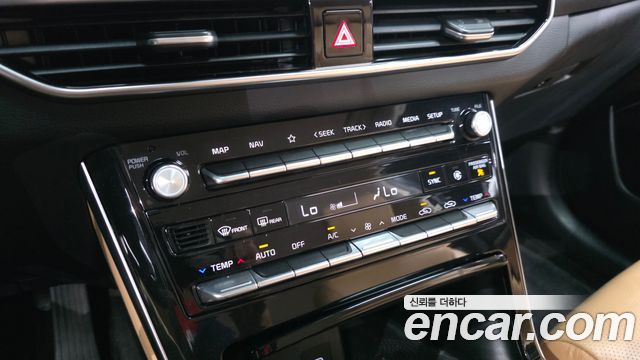 Kia K7 2020 — photo 16