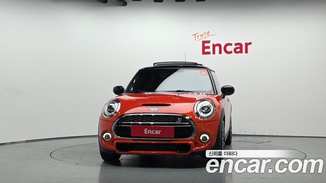Mini Cooper 2020 — photo 3