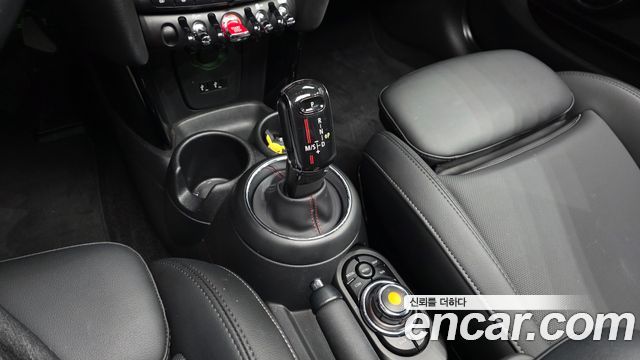 Mini Cooper 2020 — photo 12