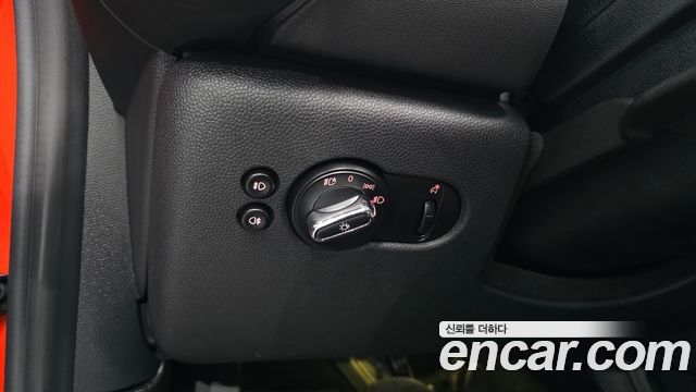 Mini Cooper 2020 — photo 25