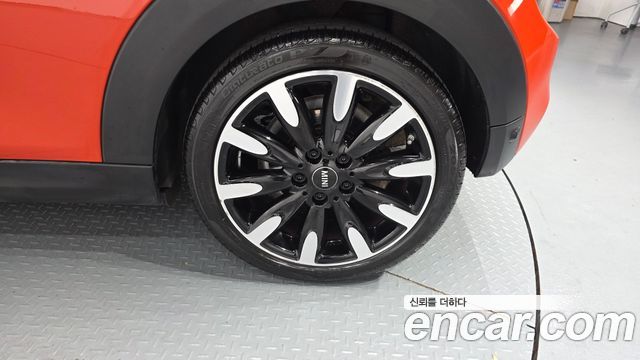 Mini Cooper 2020 — photo 7