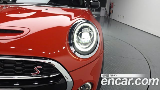 Mini Cooper 2020 — photo 8