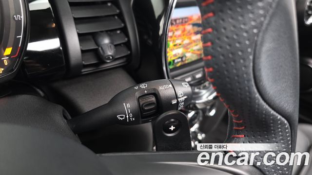 Mini Cooper 2020 — photo 27