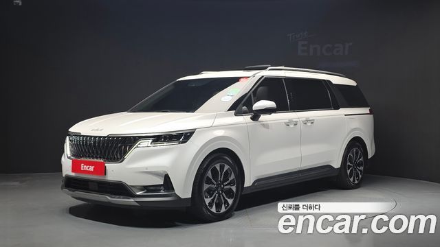 Kia Canival 2022 — photo 1
