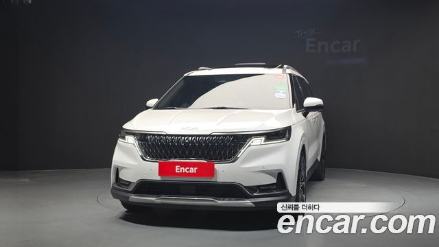Kia Canival 2022 — photo 3