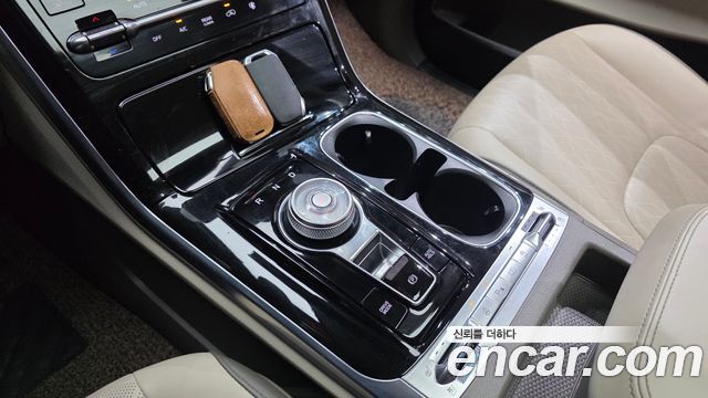 Kia Canival 2022 — photo 9