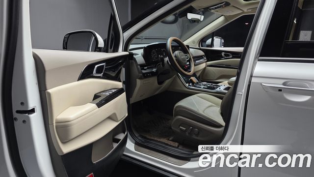 Kia Canival 2022 — photo 10