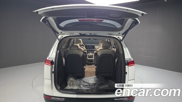 Kia Canival 2022 — photo 20