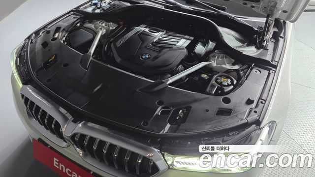 BMW Gran Turismo 2022 — photo 6