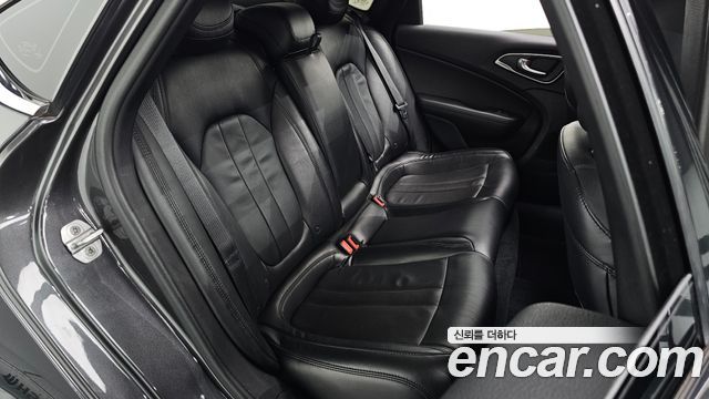 Chrysler 200 2015 — photo 12