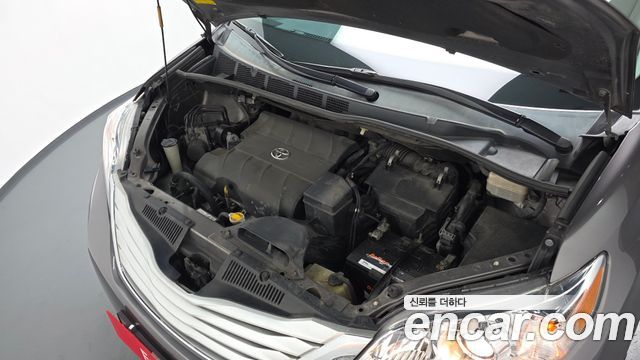 Toyota Sienna 2014 — photo 6