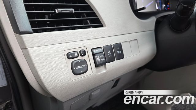 Toyota Sienna 2014 — photo 18