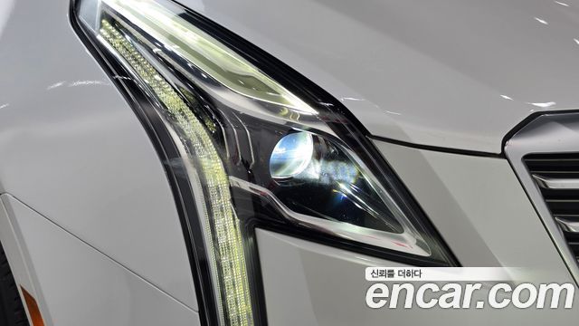 Cadillac XT5 2019 — photo 8