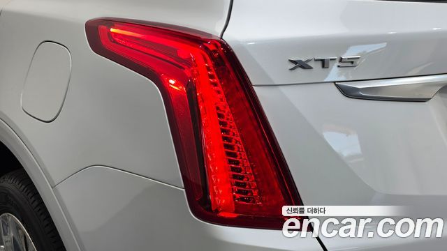 Cadillac XT5 2019 — photo 9