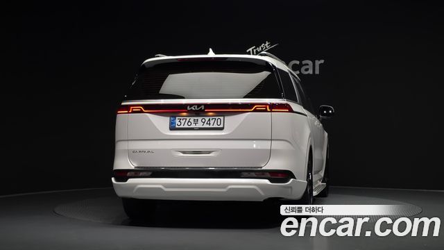 Kia Canival 2022 — photo 4