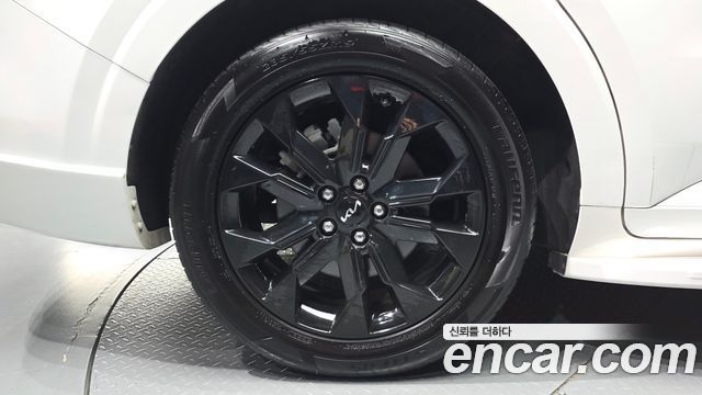 Kia Canival 2022 — photo 5
