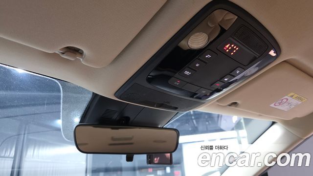 Kia Canival 2022 — photo 24