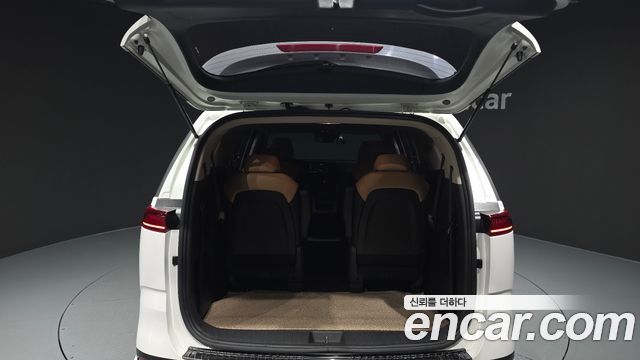 Kia Canival 2022 — photo 26