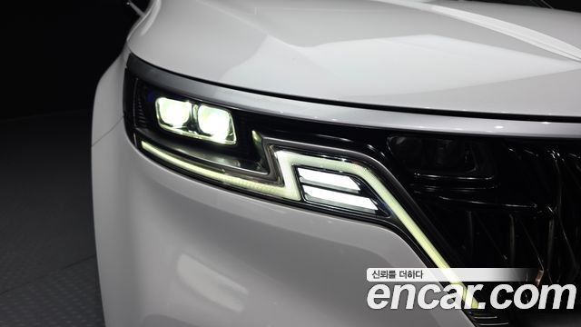 Kia Canival 2022 — photo 8