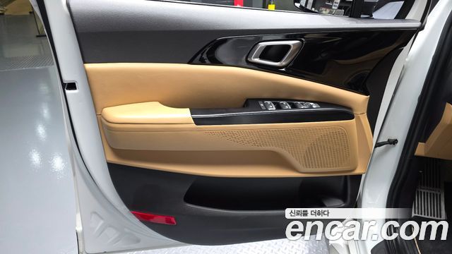 Kia Canival 2022 — photo 14