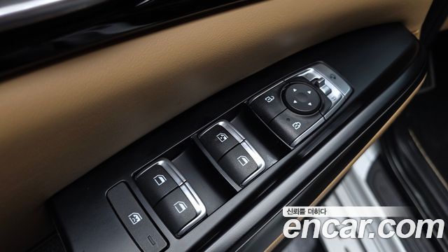 Kia Canival 2022 — photo 27