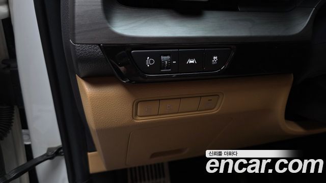 Kia Canival 2022 — photo 32