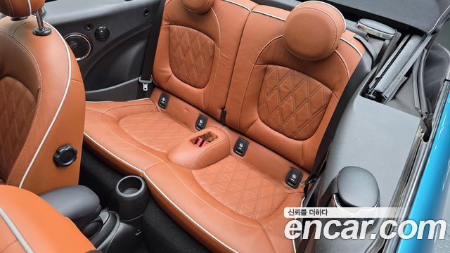 Mini Cooper Convertible 2016 — photo 12